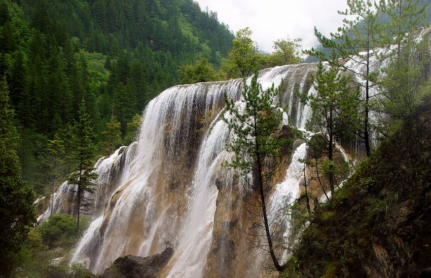 韶关百丈崖峡谷漂流天气